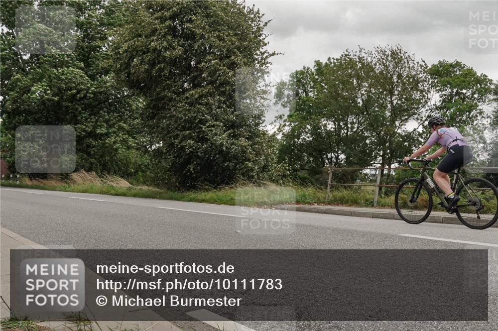 30.08.2026 - Elbe Triathlon Hamburg Michael Burmester http://msf.ph/oto/10111783 30.08.2026 15:32:18 Radfahren  meine-sportfotos.de