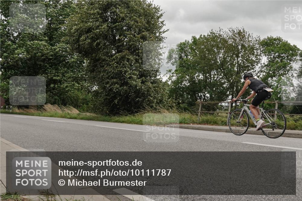 30.08.2026 - Elbe Triathlon Hamburg Michael Burmester http://msf.ph/oto/10111787 30.08.2026 15:32:36 Radfahren  meine-sportfotos.de