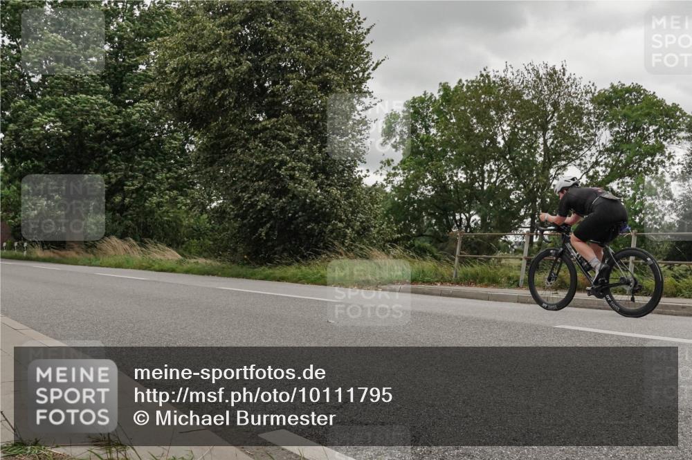 30.08.2026 - Elbe Triathlon Hamburg Michael Burmester http://msf.ph/oto/10111795 30.08.2026 15:33:29 Radfahren  meine-sportfotos.de