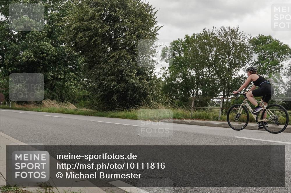 30.08.2026 - Elbe Triathlon Hamburg Michael Burmester http://msf.ph/oto/10111816 30.08.2026 15:34:54 Radfahren  meine-sportfotos.de