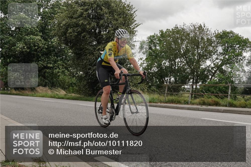 30.08.2026 - Elbe Triathlon Hamburg Michael Burmester http://msf.ph/oto/10111820 30.08.2026 15:35:23 Radfahren 1487, 2 meine-sportfotos.de