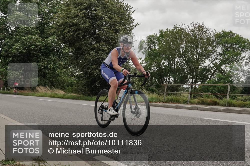 30.08.2026 - Elbe Triathlon Hamburg Michael Burmester http://msf.ph/oto/10111836 30.08.2026 15:36:49 Radfahren  meine-sportfotos.de