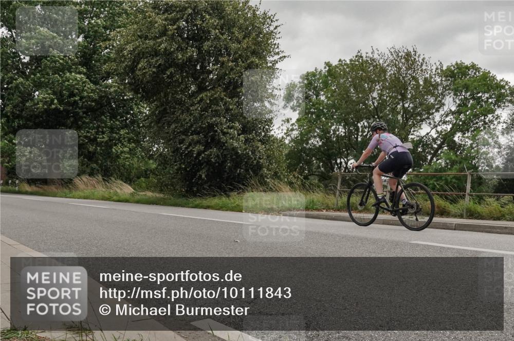 30.08.2026 - Elbe Triathlon Hamburg Michael Burmester http://msf.ph/oto/10111843 30.08.2026 15:37:35 Radfahren  meine-sportfotos.de