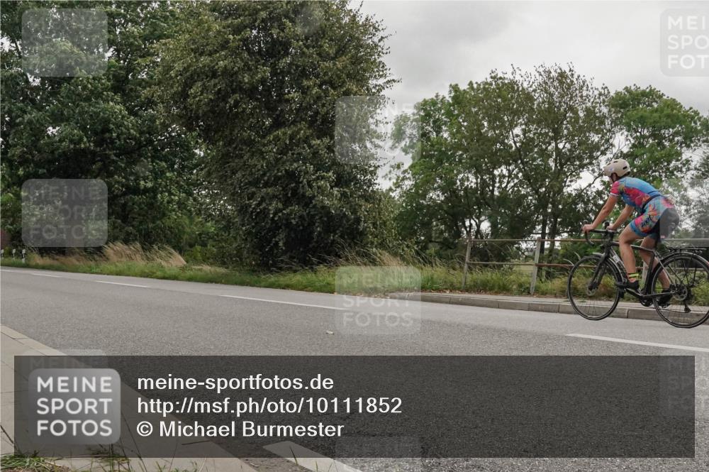 30.08.2026 - Elbe Triathlon Hamburg Michael Burmester http://msf.ph/oto/10111852 30.08.2026 15:39:01 Radfahren  meine-sportfotos.de