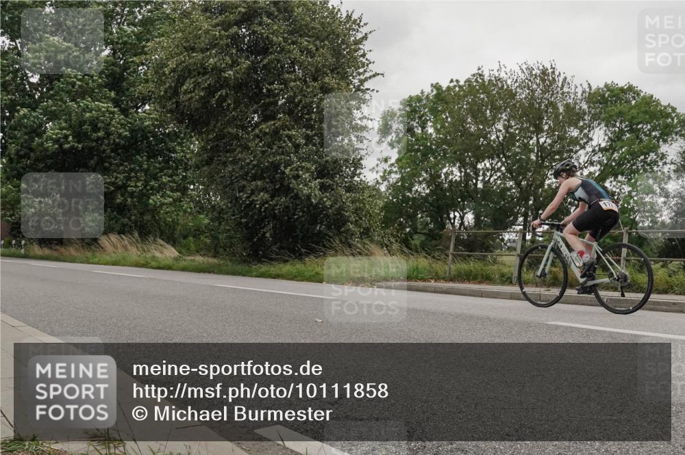 30.08.2026 - Elbe Triathlon Hamburg Michael Burmester http://msf.ph/oto/10111858 30.08.2026 15:39:20 Radfahren  meine-sportfotos.de