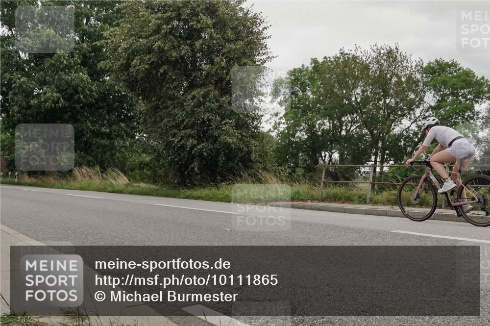 30.08.2026 - Elbe Triathlon Hamburg Michael Burmester http://msf.ph/oto/10111865 30.08.2026 15:39:57 Radfahren  meine-sportfotos.de