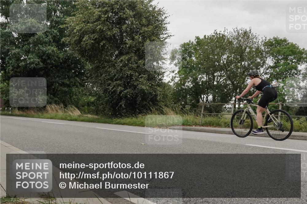 30.08.2026 - Elbe Triathlon Hamburg Michael Burmester http://msf.ph/oto/10111867 30.08.2026 15:40:06 Radfahren  meine-sportfotos.de
