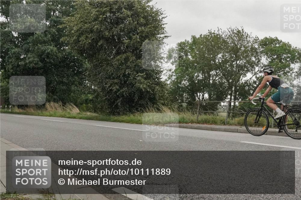 30.08.2026 - Elbe Triathlon Hamburg Michael Burmester http://msf.ph/oto/10111889 30.08.2026 15:43:25 Radfahren  meine-sportfotos.de