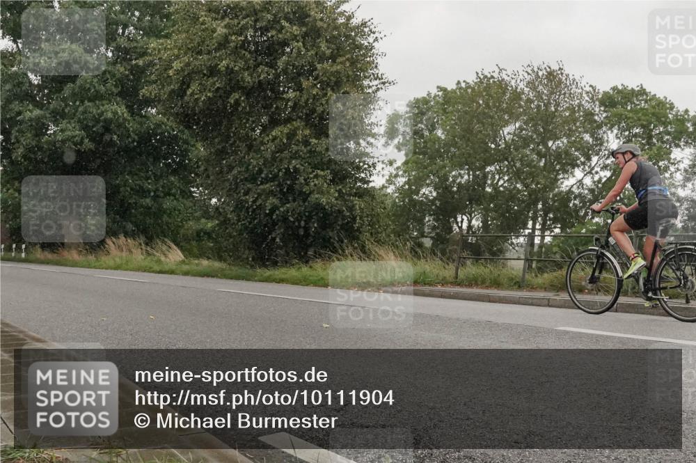 30.08.2026 - Elbe Triathlon Hamburg Michael Burmester http://msf.ph/oto/10111904 30.08.2026 15:45:31 Radfahren  meine-sportfotos.de