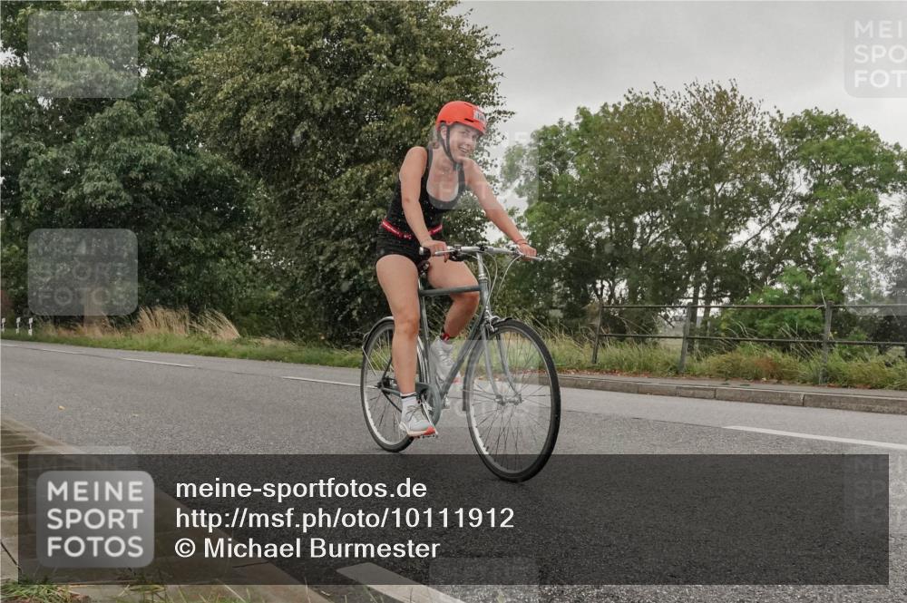 30.08.2026 - Elbe Triathlon Hamburg Michael Burmester http://msf.ph/oto/10111912 30.08.2026 15:46:53 Radfahren  meine-sportfotos.de