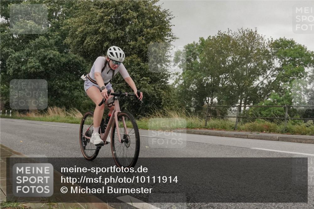 30.08.2026 - Elbe Triathlon Hamburg Michael Burmester http://msf.ph/oto/10111914 30.08.2026 15:47:28 Radfahren 137 meine-sportfotos.de
