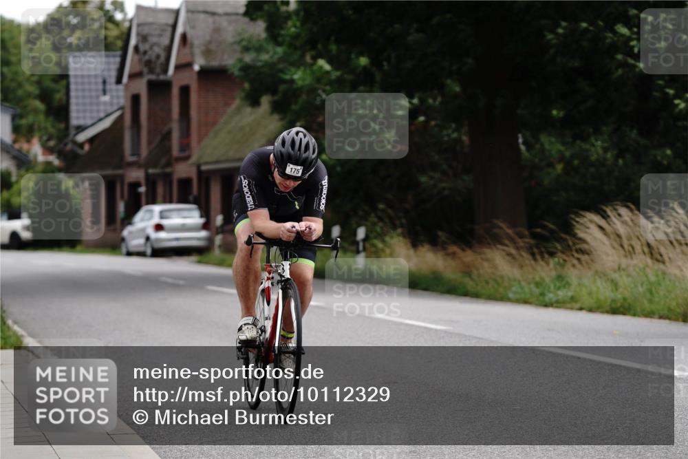 30.08.2026 - Elbe Triathlon Hamburg Michael Burmester http://msf.ph/oto/10112329 30.08.2026 14:48:27 Radfahren 175 meine-sportfotos.de