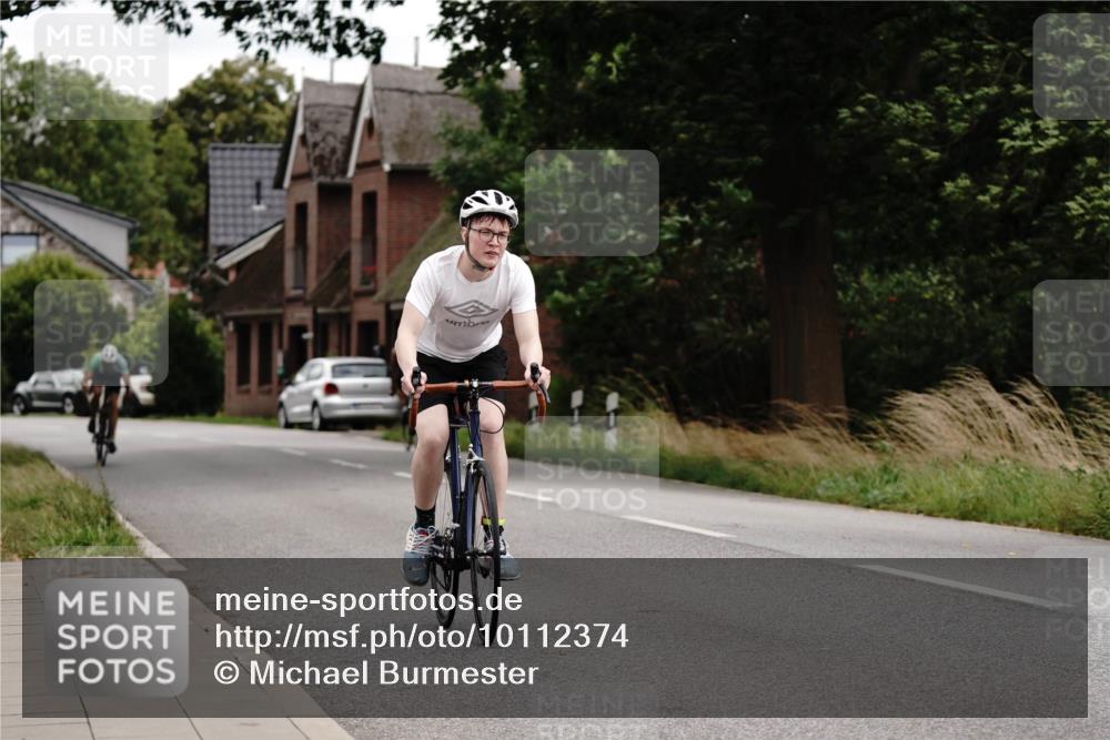 30.08.2026 - Elbe Triathlon Hamburg Michael Burmester http://msf.ph/oto/10112374 30.08.2026 14:51:27 Radfahren 132 meine-sportfotos.de