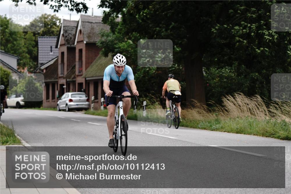 30.08.2026 - Elbe Triathlon Hamburg Michael Burmester http://msf.ph/oto/10112413 30.08.2026 14:53:40 Radfahren  meine-sportfotos.de