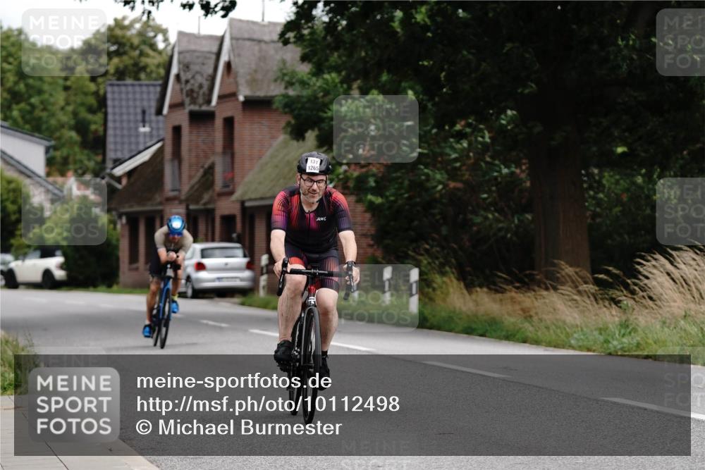 30.08.2026 - Elbe Triathlon Hamburg Michael Burmester http://msf.ph/oto/10112498 30.08.2026 14:57:39 Radfahren 131, 1265, 133 meine-sportfotos.de