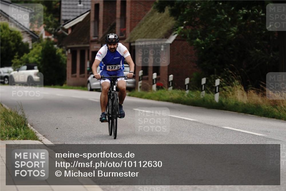 30.08.2026 - Elbe Triathlon Hamburg Michael Burmester http://msf.ph/oto/10112630 30.08.2026 15:08:14 Radfahren 137, 137, 2 meine-sportfotos.de