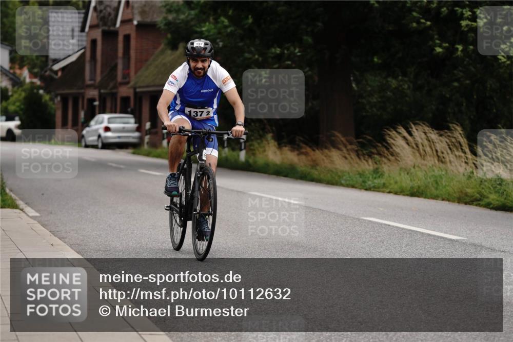 30.08.2026 - Elbe Triathlon Hamburg Michael Burmester http://msf.ph/oto/10112632 30.08.2026 15:08:15 Radfahren 137, 137, 2 meine-sportfotos.de