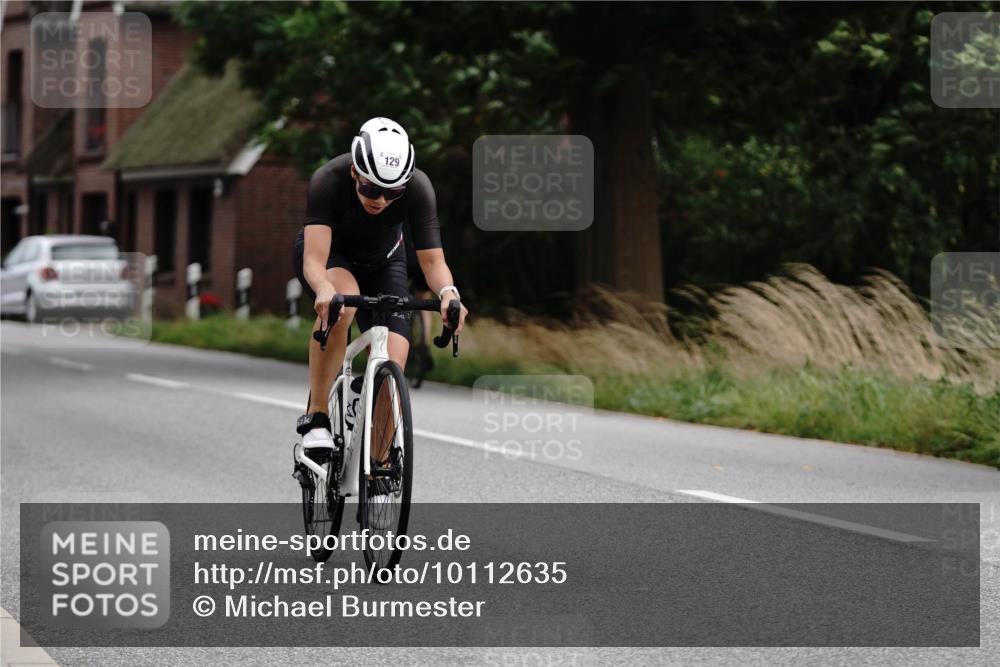 30.08.2026 - Elbe Triathlon Hamburg Michael Burmester http://msf.ph/oto/10112635 30.08.2026 15:10:30 Radfahren 129 meine-sportfotos.de