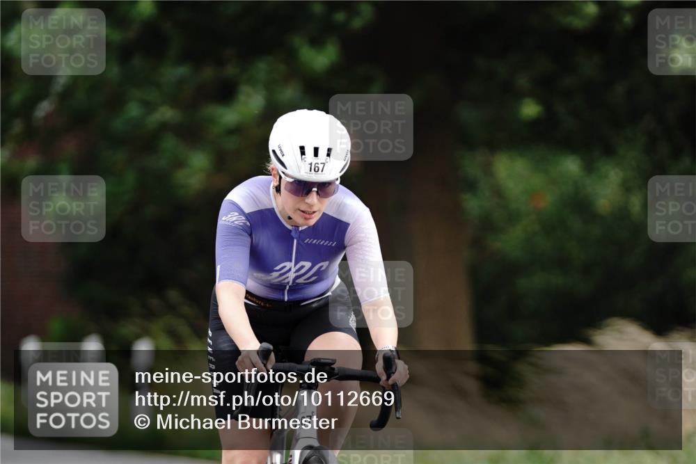 30.08.2026 - Elbe Triathlon Hamburg Michael Burmester http://msf.ph/oto/10112669 30.08.2026 15:17:00 Radfahren 167, 224, 167 meine-sportfotos.de