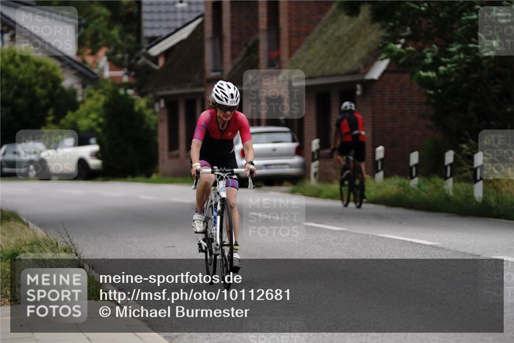 30.08.2026 - Elbe Triathlon Hamburg Michael Burmester http://msf.ph/oto/10112681 30.08.2026 15:18:51 Radfahren 175 meine-sportfotos.de