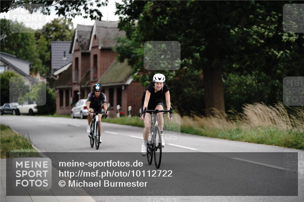 30.08.2026 - Elbe Triathlon Hamburg Michael Burmester http://msf.ph/oto/10112722 30.08.2026 15:23:57 Radfahren  meine-sportfotos.de