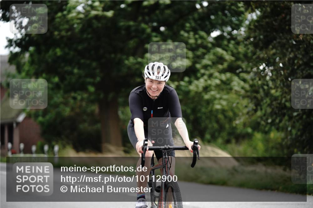 30.08.2026 - Elbe Triathlon Hamburg Michael Burmester http://msf.ph/oto/10112900 30.08.2026 15:34:41 Radfahren  meine-sportfotos.de