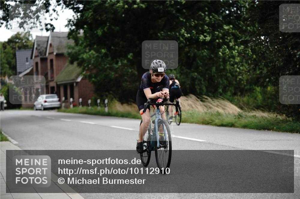 30.08.2026 - Elbe Triathlon Hamburg Michael Burmester http://msf.ph/oto/10112910 30.08.2026 15:34:57 Radfahren 142 meine-sportfotos.de