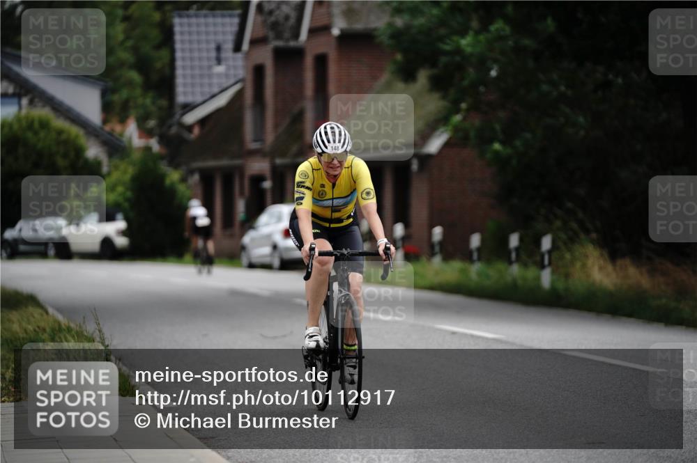 30.08.2026 - Elbe Triathlon Hamburg Michael Burmester http://msf.ph/oto/10112917 30.08.2026 15:35:22 Radfahren  meine-sportfotos.de