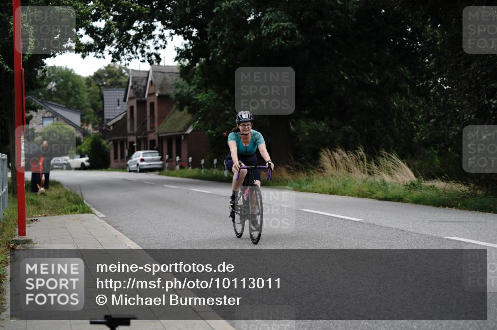 30.08.2026 - Elbe Triathlon Hamburg Michael Burmester http://msf.ph/oto/10113011 30.08.2026 15:41:08 Radfahren  meine-sportfotos.de