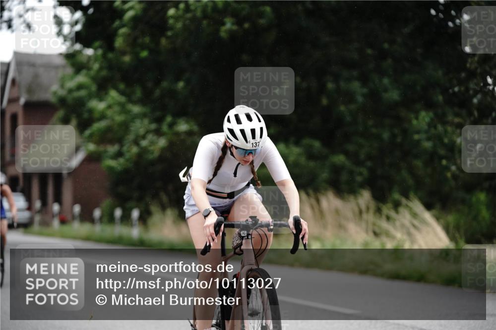 30.08.2026 - Elbe Triathlon Hamburg Michael Burmester http://msf.ph/oto/10113027 30.08.2026 15:41:38 Radfahren 137 meine-sportfotos.de