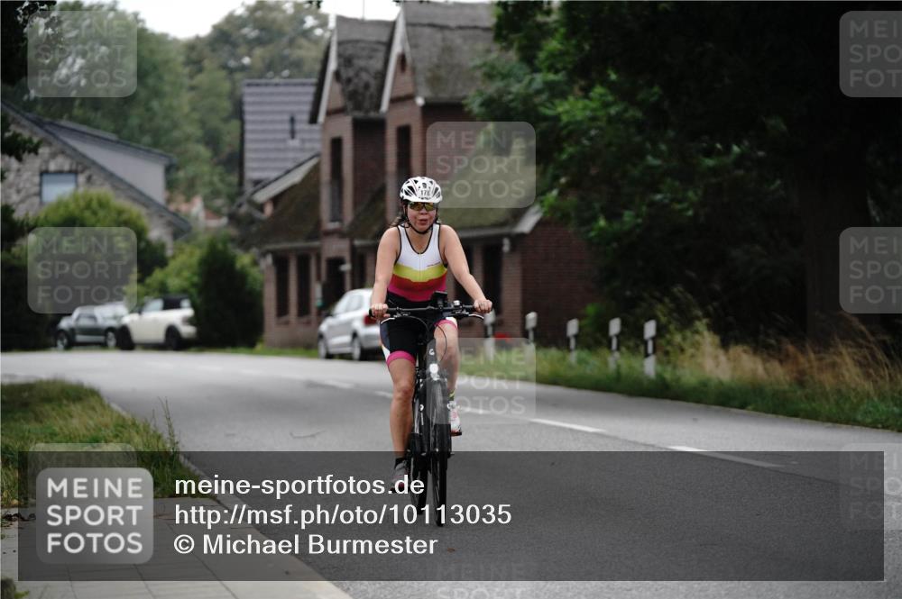 30.08.2026 - Elbe Triathlon Hamburg Michael Burmester http://msf.ph/oto/10113035 30.08.2026 15:42:19 Radfahren  meine-sportfotos.de