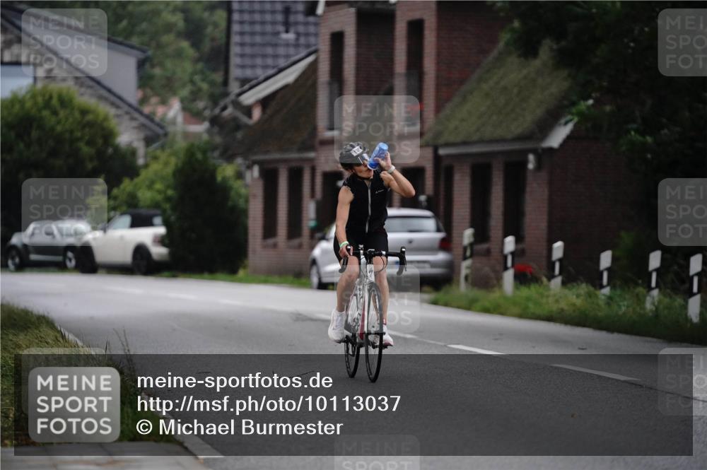 30.08.2026 - Elbe Triathlon Hamburg Michael Burmester http://msf.ph/oto/10113037 30.08.2026 15:44:02 Radfahren  meine-sportfotos.de
