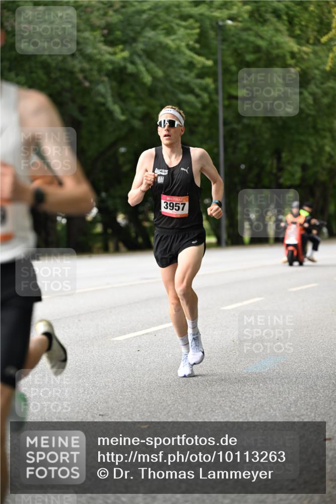 06.09.2026 - CURREX Alsterlauf Dr. Thomas Lammeyer http://msf.ph/oto/10113263 06.09.2026 09:04:40 Laufen 3957 meine-sportfotos.de