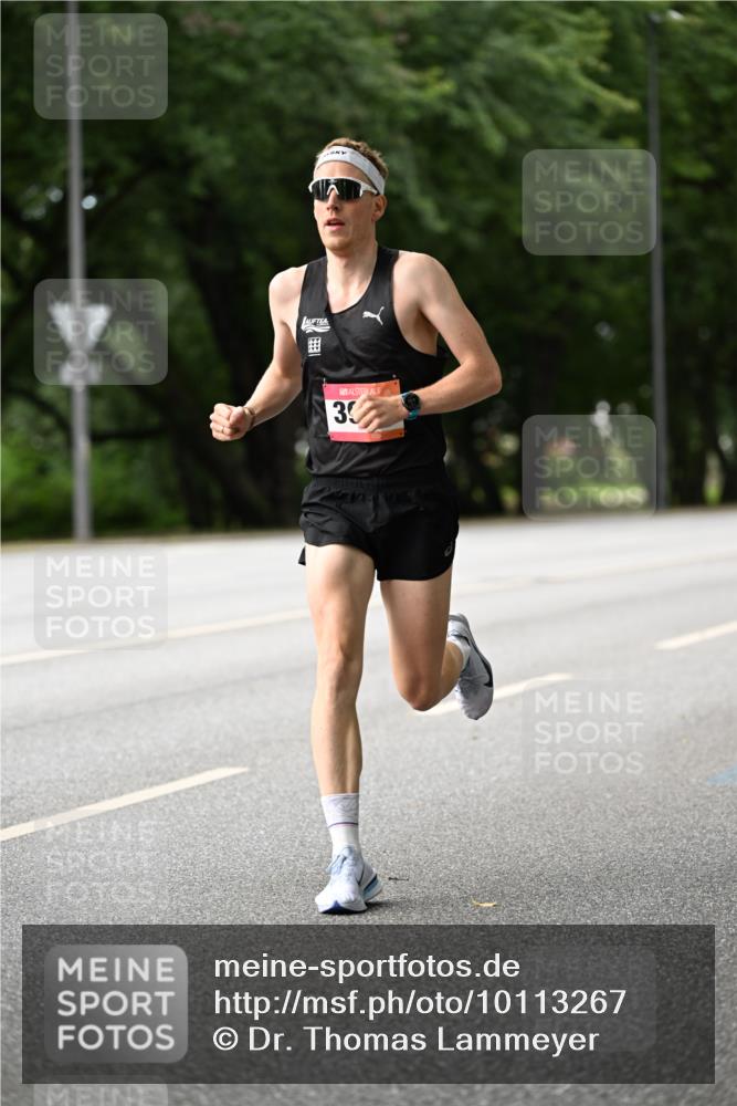 06.09.2026 - CURREX Alsterlauf Dr. Thomas Lammeyer http://msf.ph/oto/10113267 06.09.2026 09:04:40 Laufen 39 meine-sportfotos.de