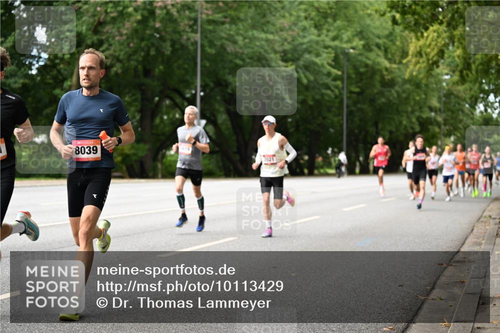 06.09.2026 - CURREX Alsterlauf Dr. Thomas Lammeyer http://msf.ph/oto/10113429 06.09.2026 09:05:07 Laufen 8039, 5619, 2021 meine-sportfotos.de