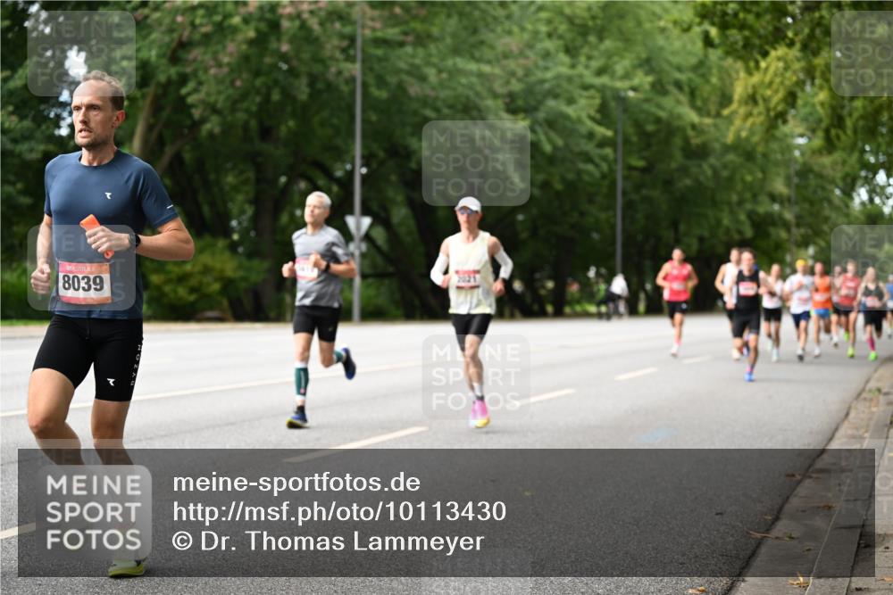 06.09.2026 - CURREX Alsterlauf Dr. Thomas Lammeyer http://msf.ph/oto/10113430 06.09.2026 09:05:07 Laufen 8039 meine-sportfotos.de