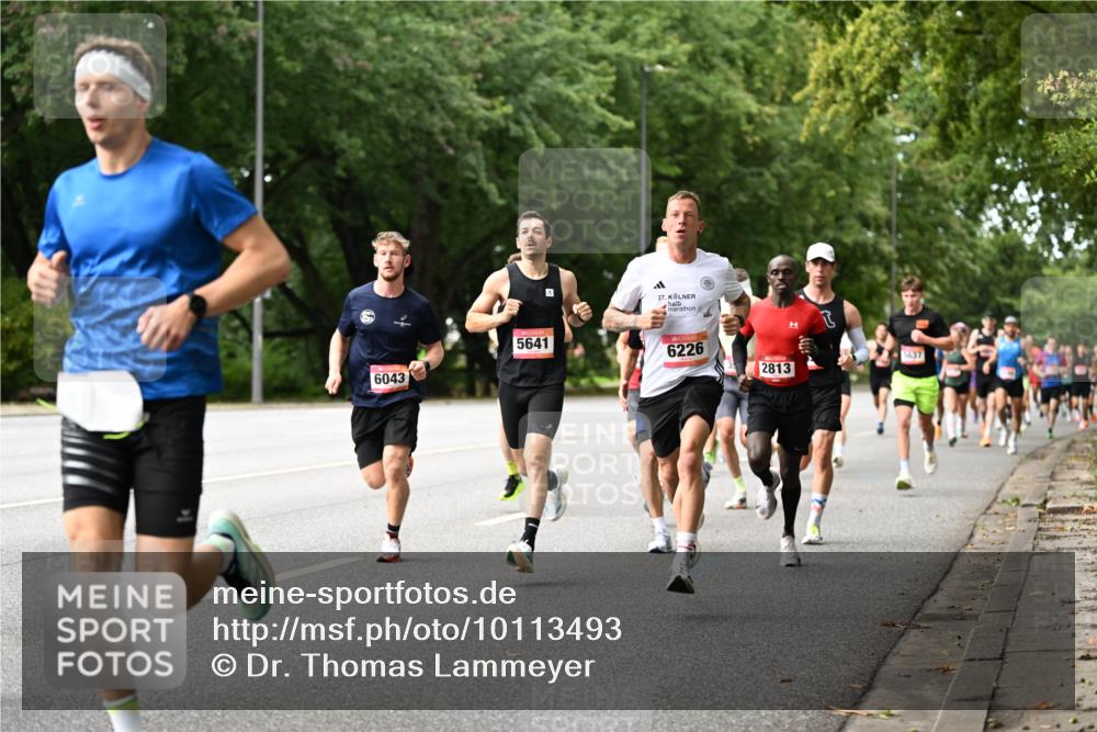06.09.2026 - CURREX Alsterlauf Dr. Thomas Lammeyer http://msf.ph/oto/10113493 06.09.2026 09:05:18 Laufen 6043, 5641, 27, 6226, 2813, 5637 meine-sportfotos.de