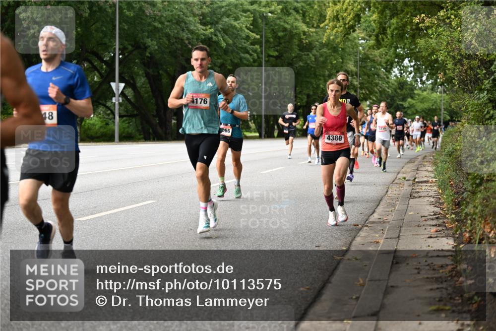 06.09.2026 - CURREX Alsterlauf Dr. Thomas Lammeyer http://msf.ph/oto/10113575 06.09.2026 09:05:30 Laufen 48, 4176, 066, 4380, 5739 meine-sportfotos.de