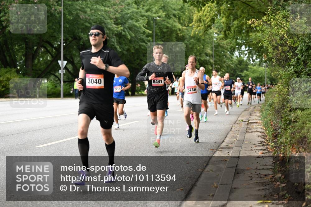 06.09.2026 - CURREX Alsterlauf Dr. Thomas Lammeyer http://msf.ph/oto/10113594 06.09.2026 09:05:32 Laufen 3040, 2214, 5441, 5739 meine-sportfotos.de
