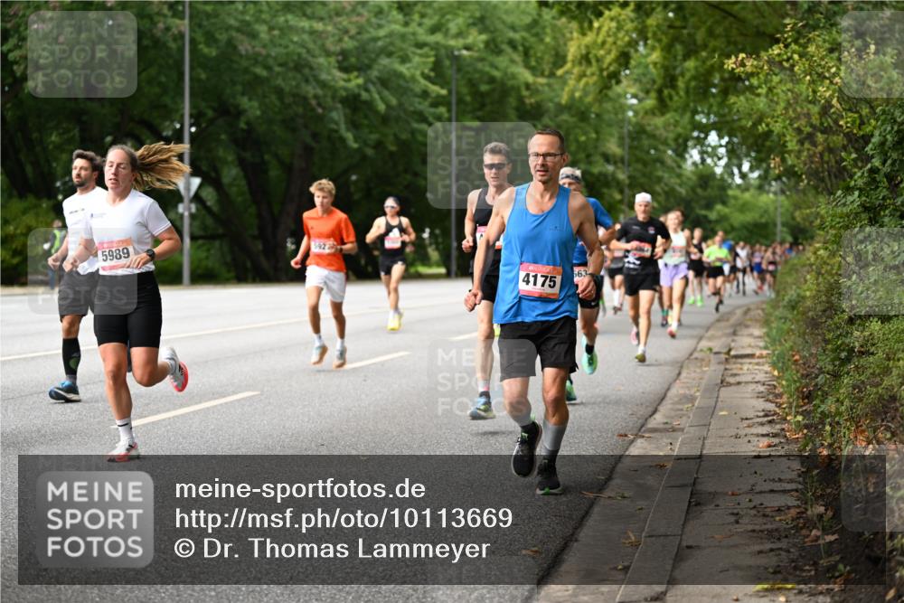 06.09.2026 - CURREX Alsterlauf Dr. Thomas Lammeyer http://msf.ph/oto/10113669 06.09.2026 09:05:43 Laufen 5989, 5922, 4175, 663 meine-sportfotos.de