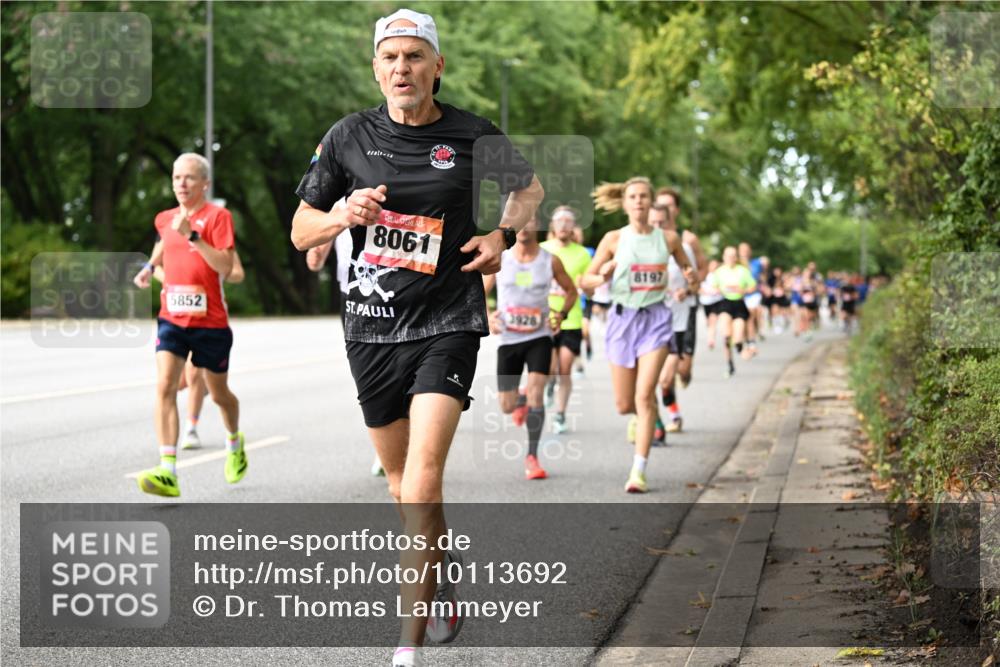 06.09.2026 - CURREX Alsterlauf Dr. Thomas Lammeyer http://msf.ph/oto/10113692 06.09.2026 09:05:46 Laufen 8061, 5852, 3928, 8197 meine-sportfotos.de