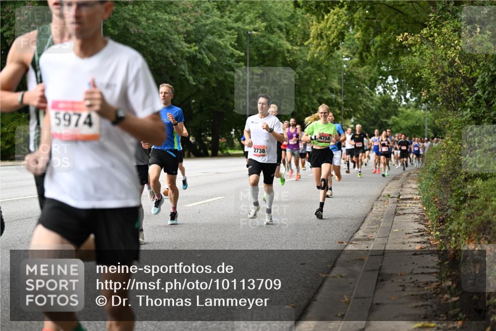 06.09.2026 - CURREX Alsterlauf Dr. Thomas Lammeyer http://msf.ph/oto/10113709 06.09.2026 09:05:49 Laufen 5974, 2738, 4758 meine-sportfotos.de