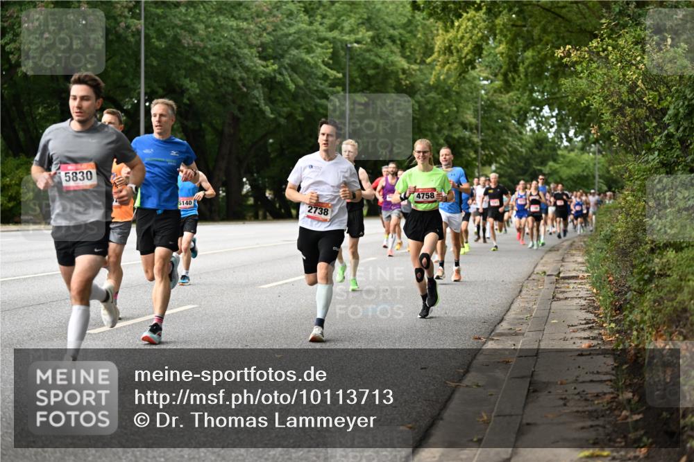 06.09.2026 - CURREX Alsterlauf Dr. Thomas Lammeyer http://msf.ph/oto/10113713 06.09.2026 09:05:49 Laufen 5830, 6140, 2738, 4758 meine-sportfotos.de