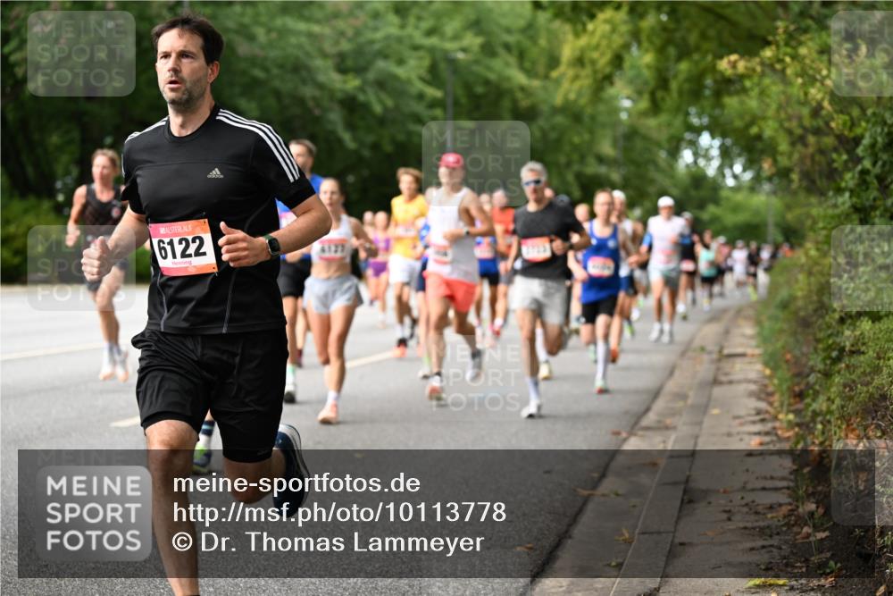 06.09.2026 - CURREX Alsterlauf Dr. Thomas Lammeyer http://msf.ph/oto/10113778 06.09.2026 09:05:59 Laufen 6122, 6137 meine-sportfotos.de