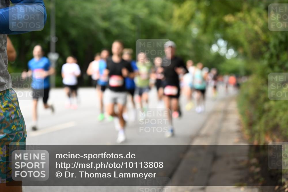 06.09.2026 - CURREX Alsterlauf Dr. Thomas Lammeyer http://msf.ph/oto/10113808 06.09.2026 09:06:04 Laufen  meine-sportfotos.de