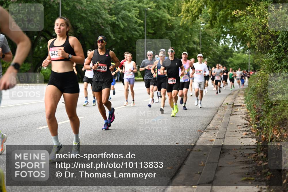 06.09.2026 - CURREX Alsterlauf Dr. Thomas Lammeyer http://msf.ph/oto/10113833 06.09.2026 09:06:08 Laufen 642, 5686, 2894, 13, 3258, 5541 meine-sportfotos.de
