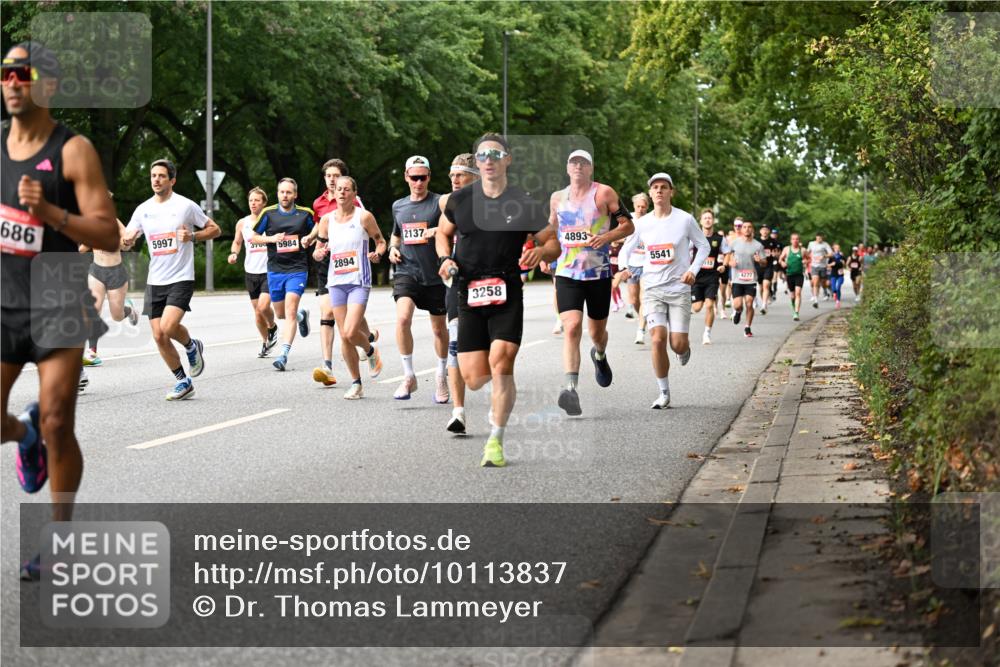 06.09.2026 - CURREX Alsterlauf Dr. Thomas Lammeyer http://msf.ph/oto/10113837 06.09.2026 09:06:09 Laufen 686, 5997, 3700, 5984, 2894, 2137, 3258, 4893, 5541, 4277 meine-sportfotos.de
