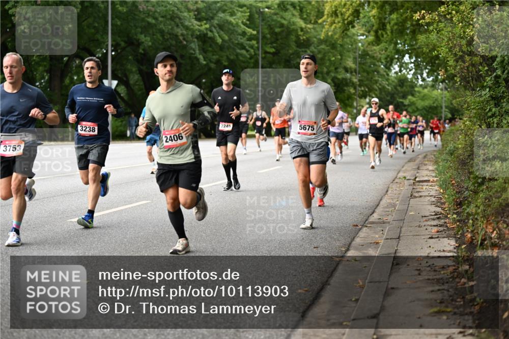 06.09.2026 - CURREX Alsterlauf Dr. Thomas Lammeyer http://msf.ph/oto/10113903 06.09.2026 09:06:19 Laufen 2245, 5675, 3238, 2406, 3753 meine-sportfotos.de