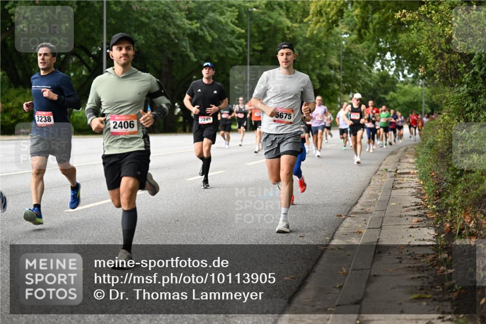 06.09.2026 - CURREX Alsterlauf Dr. Thomas Lammeyer http://msf.ph/oto/10113905 06.09.2026 09:06:19 Laufen 3238, 2406, 2245, 5675 meine-sportfotos.de