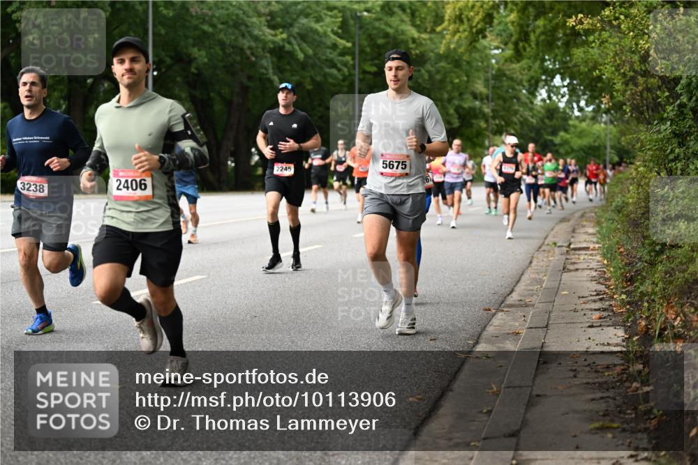 06.09.2026 - CURREX Alsterlauf Dr. Thomas Lammeyer http://msf.ph/oto/10113906 06.09.2026 09:06:19 Laufen 3238, 2406, 2245, 5675 meine-sportfotos.de